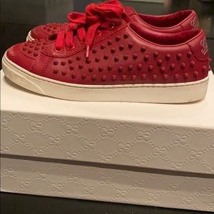 Gucci spikes Sneakers size 31 (kids)
